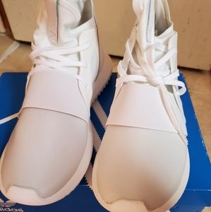 Adidas Tubular Defiant Sneaker- Womens